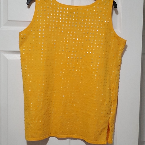 Yellow Sequined top. - Picture 7 of 8